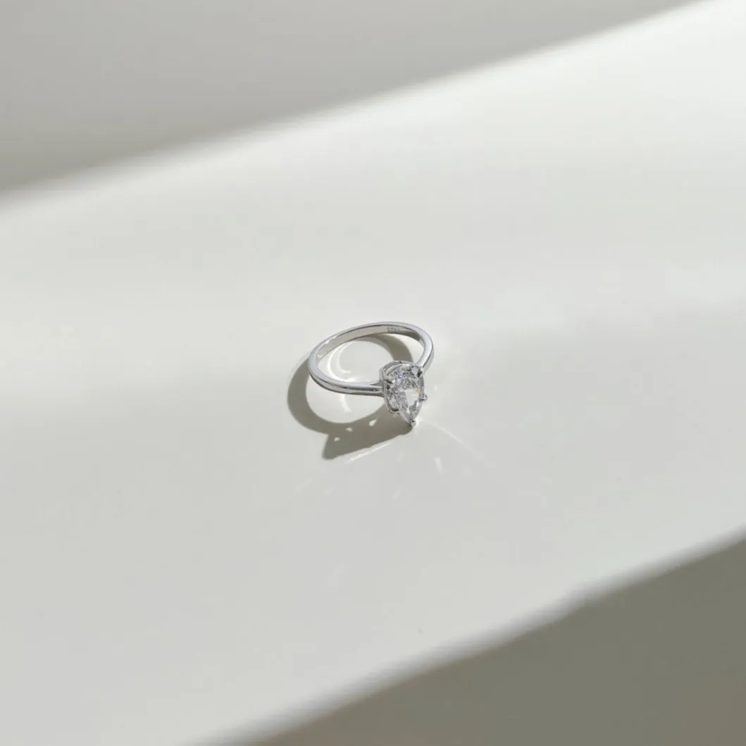 1.75 Carat Pear Cut Solitaire Engagement Ring