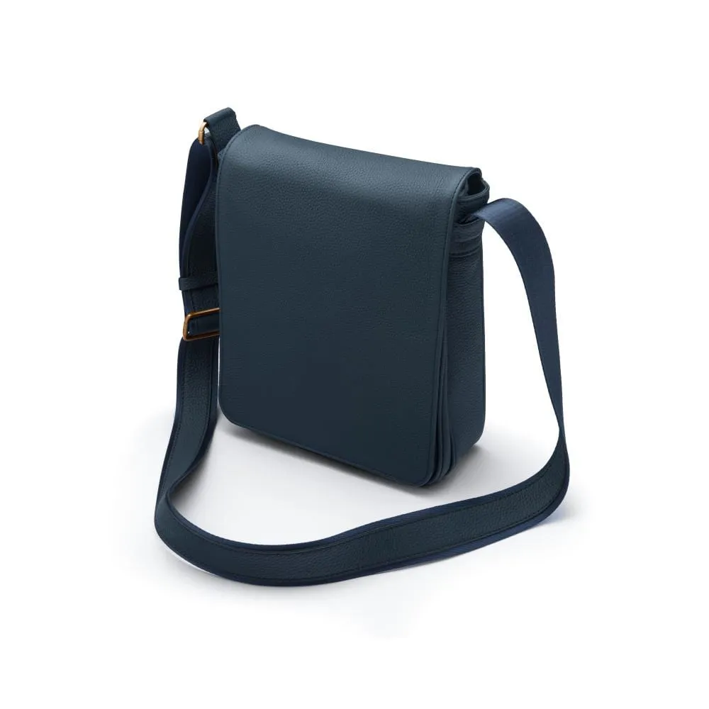 A4 Portrait Medium Leather Messenger Bag - Navy Pebble Grain