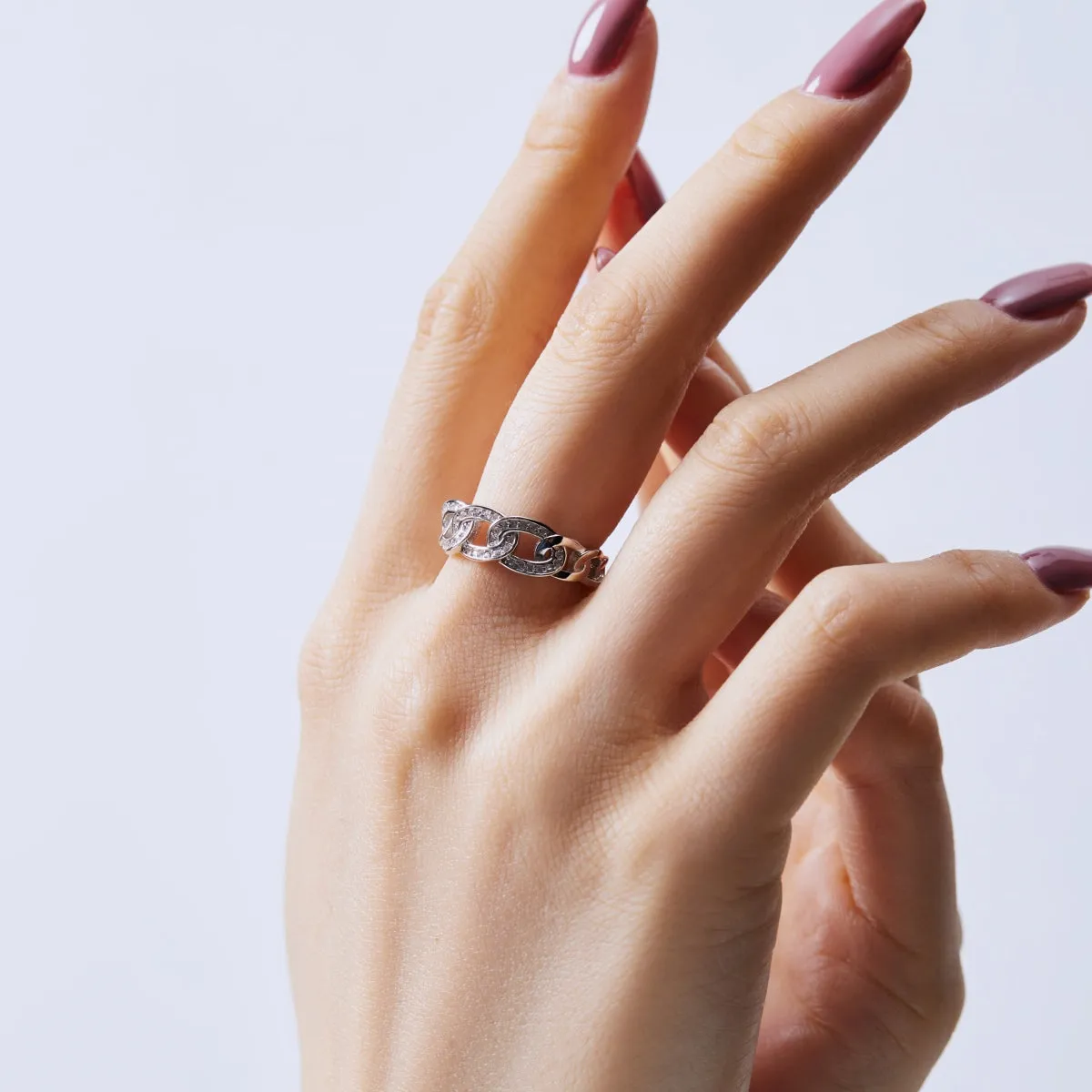 Adjustable Pave Wide Curb Link Chain Ring