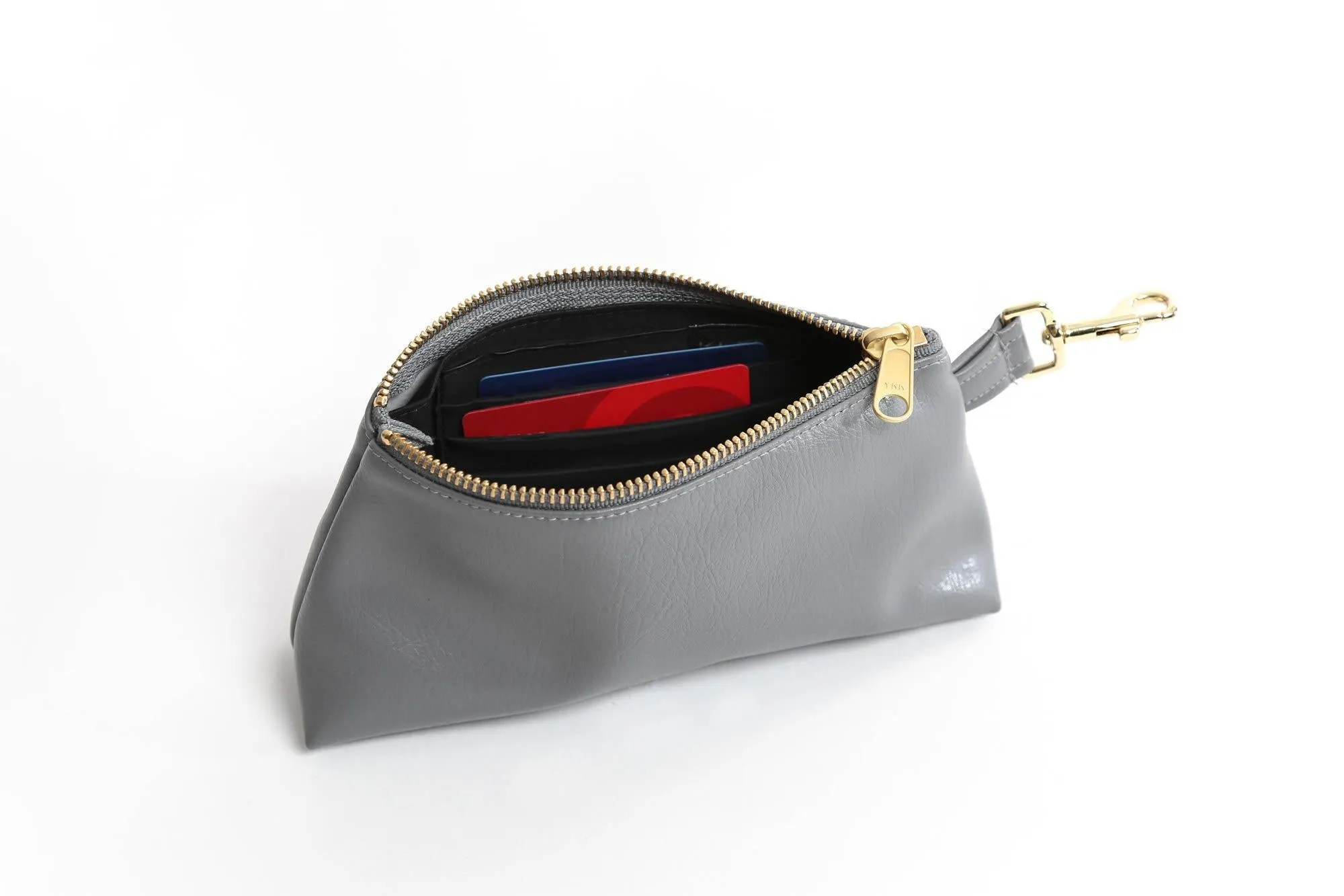 Cool Grey SIGNATURE IT BAG • Pouch