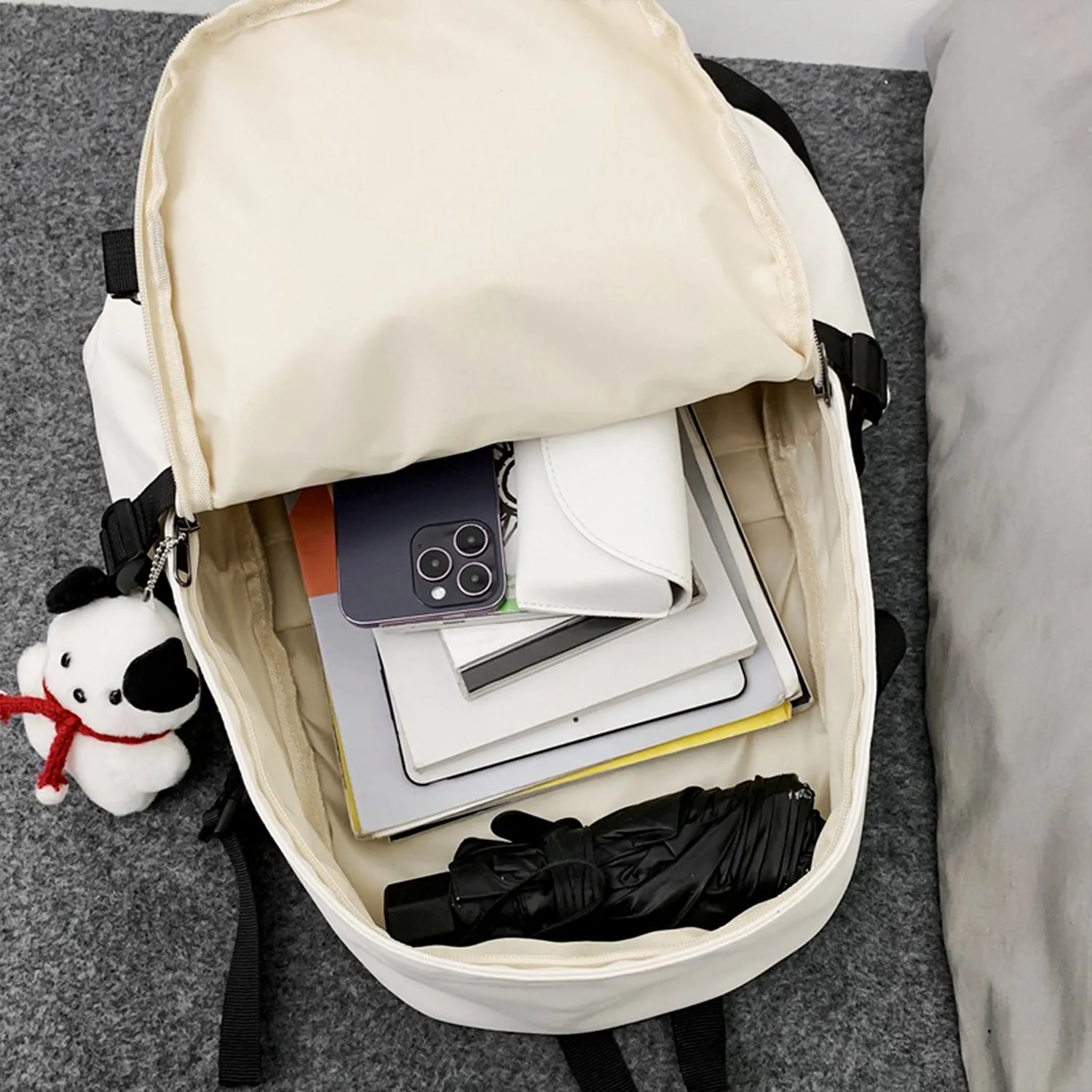 Durable Canvas Haversacks with Multiple Compartments and Adjustable Straps