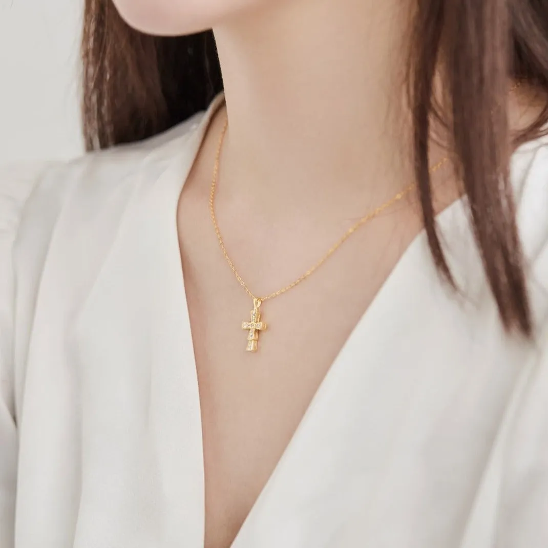 Pave Ridge Small Crucifix Necklace