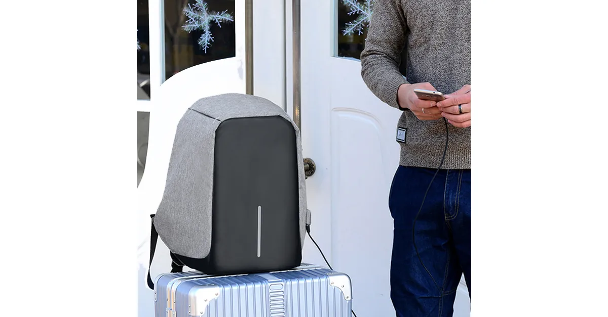 SECURETECH™ ANTI-THEFT BACKPACK