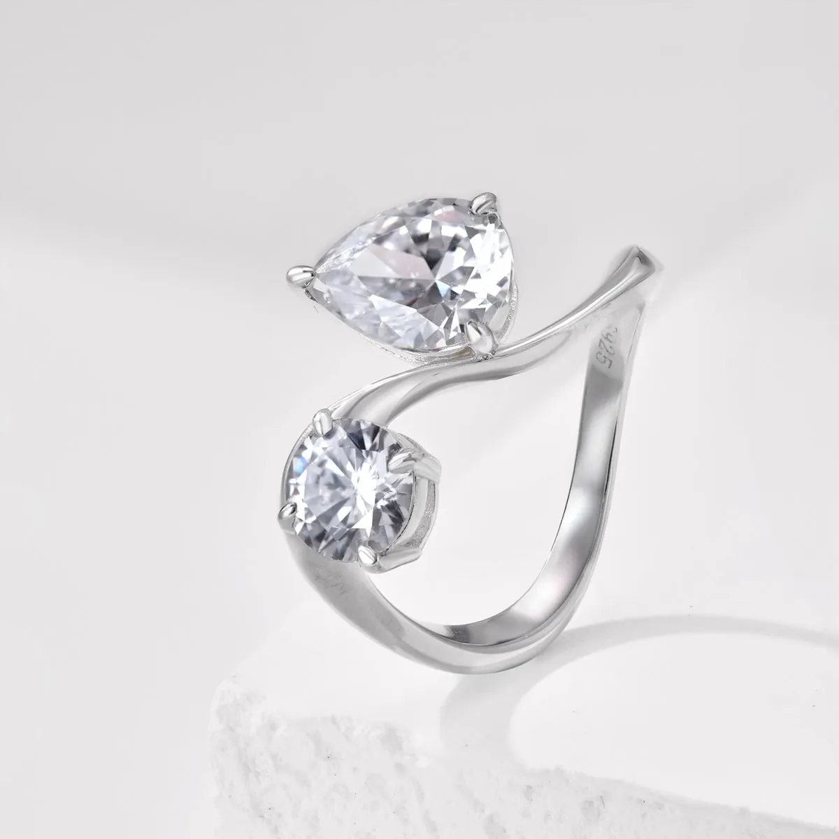 Toi Et Moi Curve Round & Pear Two Stone Engagement Ring